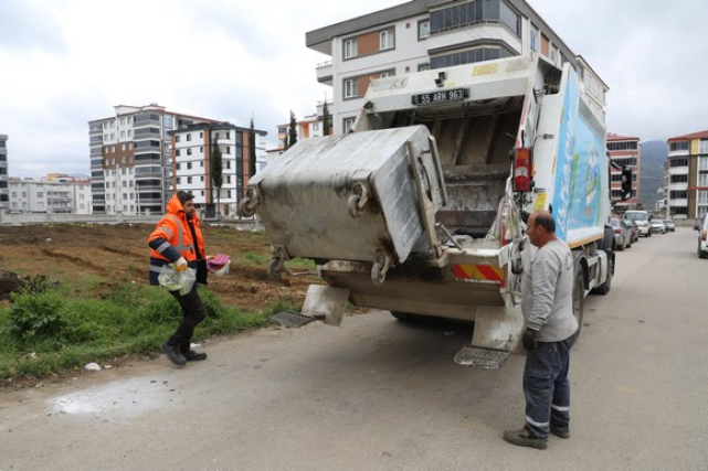 İlkadım’da Temizlik Seferberliği Sürüyor!