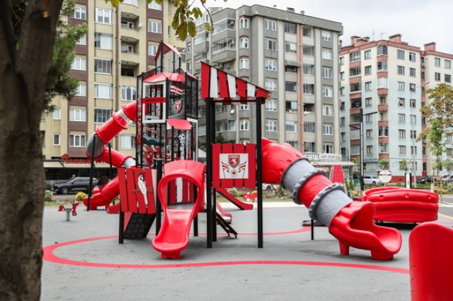 Gençlik Parkı Yeni Yüzüyle Göz Kamaştırıyor!