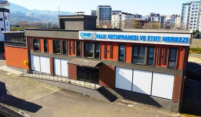 Canik Halk Kütüphanesi Gençlerle Dolup Taşıyor!
