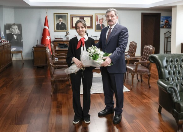 Vali Tavlı Makamını Diclenur’a Devretti!