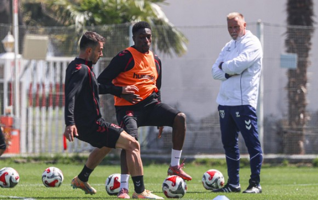Beşiktaş Maçı Öncesi Samsunspor’da Teknik Ekibin Eli Güçlendi!