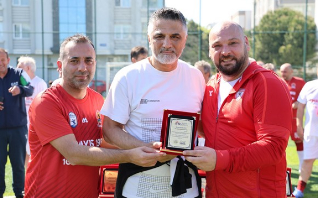 Efsane Futbolculardan 19 Mayıs’a Özel Futbol Şöleni!