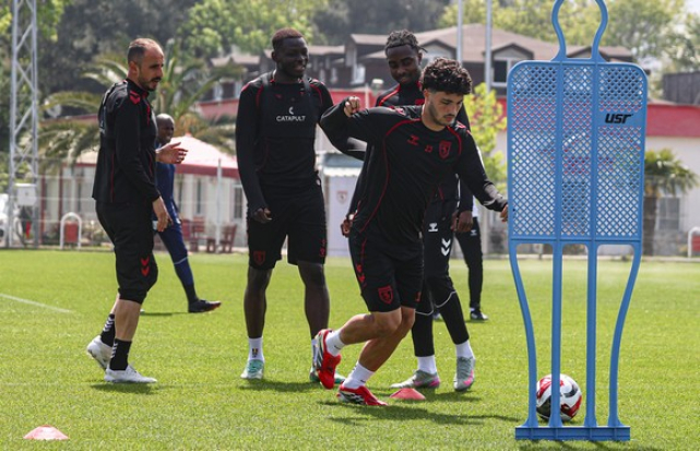 Samsunspor’un Başakşehir Kamp Kadrosu Açıklandı! İşte Muhtemel 11...