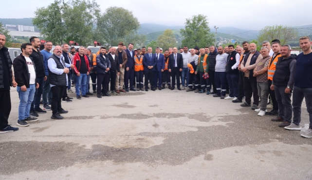 Başkan İhsan Kurnaz Personelle Bayramlaştı!