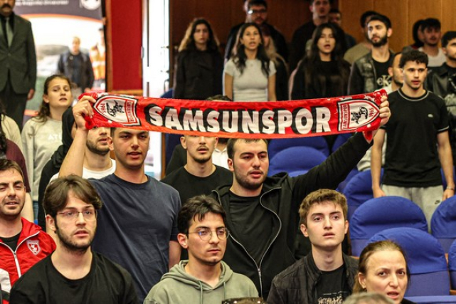 Sahadan Kalbe Uzanan Anlamlı Buluşma! Samsunspor, Lösemili Çocuklar İçin OMÜ’de Gençlerle Buluştu!
