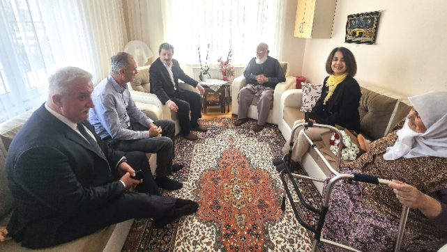 Vali Tavlı ve Eşinden Şehit Ailesine Ziyaret!