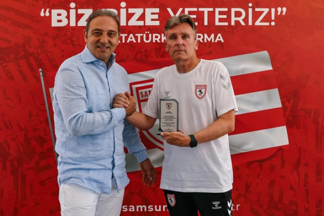 Samsunspor, Cedric Cattenoy ile Vedalaştı!