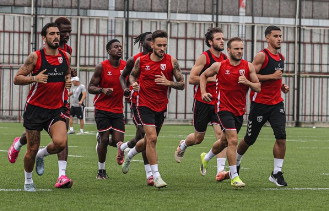 Samsuınspor’da İlk Etap Kamp Tamamlandı! Takım Hollanda Yolcusu…