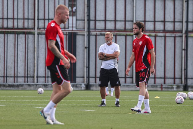 Samsunspor’un Yeni Sezon Hazırlıkları Çift Antrenman İle Başladı!