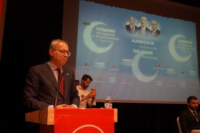 MHP Vezirköprü'de Gövde Gösterisi Yaptı! Olağan Kongre Miting Havasında Geçti!