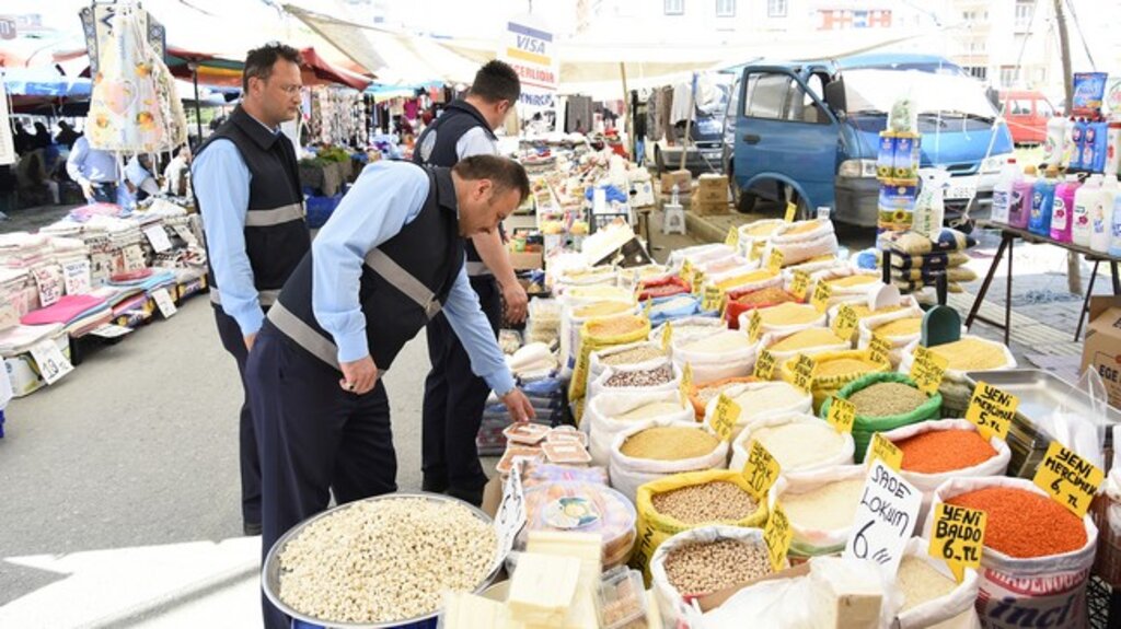 Tekkeköy Zabıta Ekipleri Pazar Denetledi!