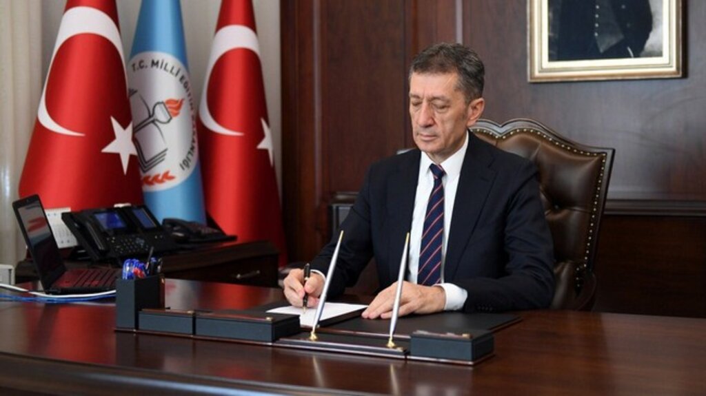 Bakan Selçuk Öğretmen Adaylarına Müjde Verdi!