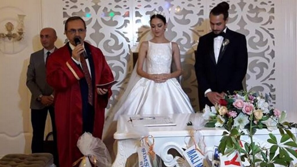 Parlak Ve Bahtiyar Ailelerinin Mutlu Günü!
