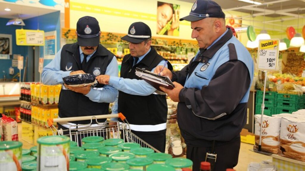 Atakum Zabıtası Fırsatçılara Göz Açtırmıyor!