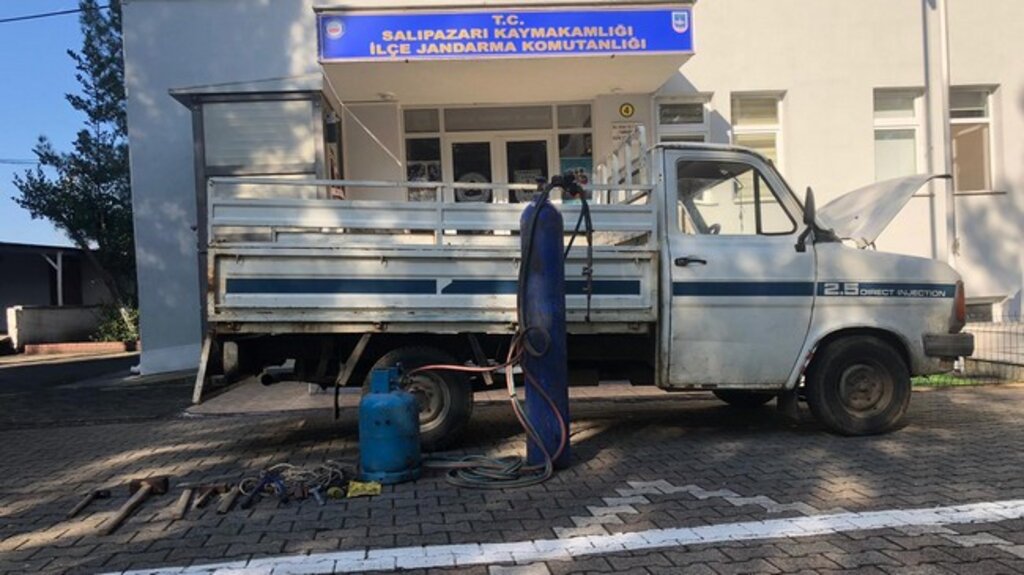 Direk Hırsızları Samsun’da Yakayı Ele Verdi!