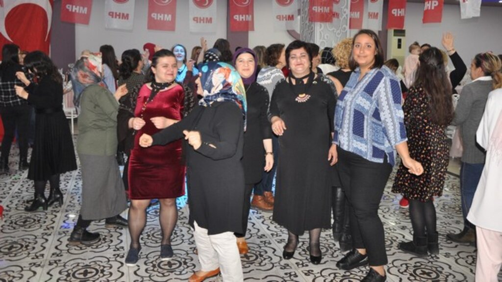 MHP İlkadım İlçe Teşkilatından Moral Matinesi!