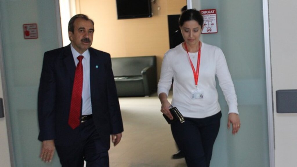 Hayati Tekin, Ozan Arif'i Hastanede Ziyaret Etti!