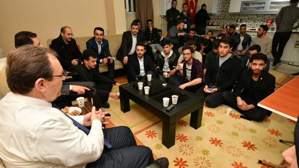 Başkan Şahin Atakumlu Gençlerle Buluştu! 'Sizler İçin Projelerimiz Var!'