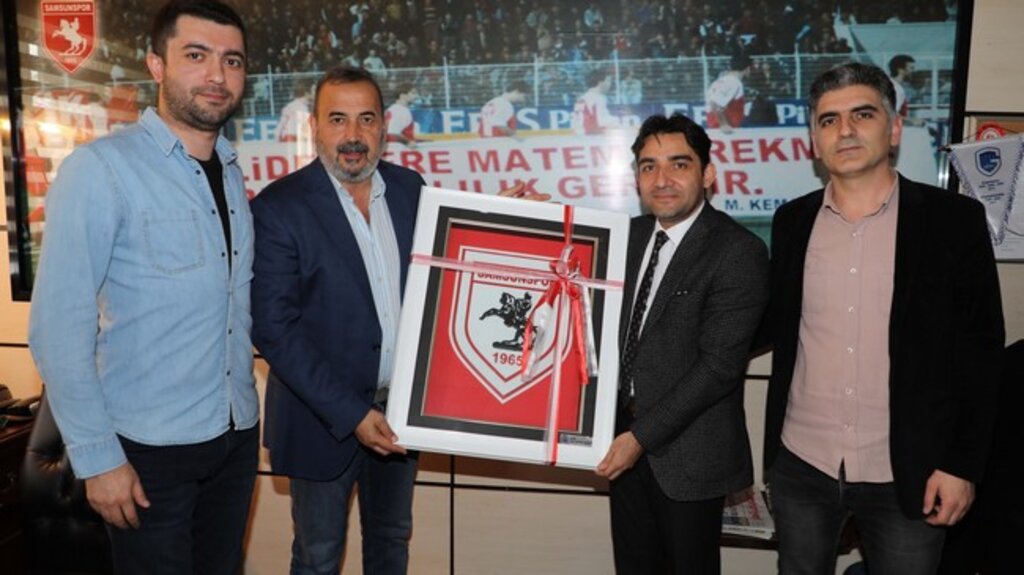 Başkan Uyanık’a 3 Boyutlu Samsunspor Tablosu Hediye Edildi!
