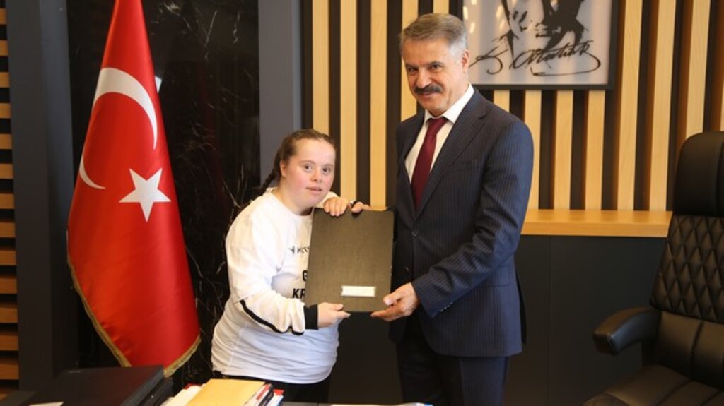 Başkan Deveci’den Songül'e Özel Görev!