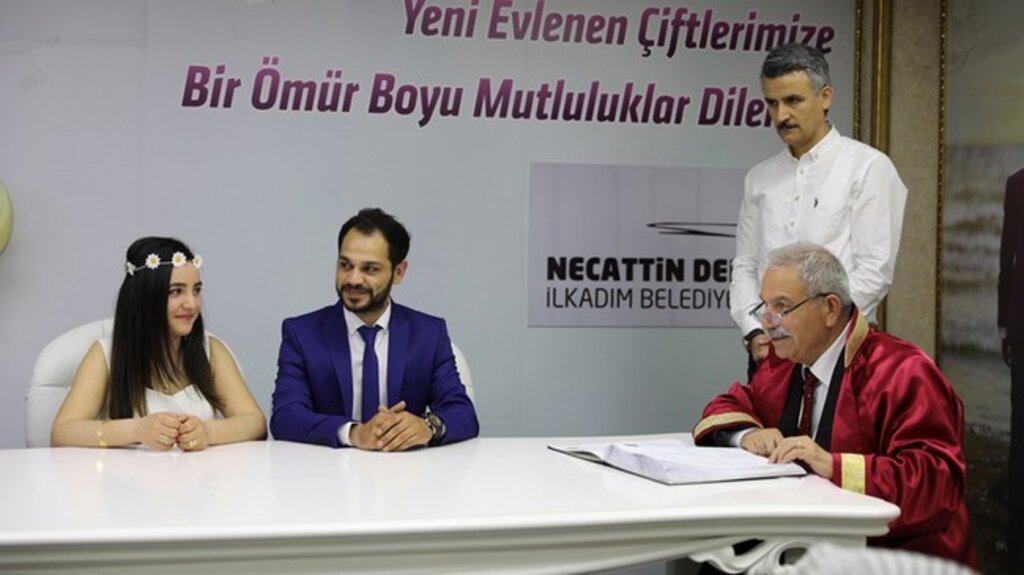 Genç Muhabirin Nikahını Demirtaş Kıydı!