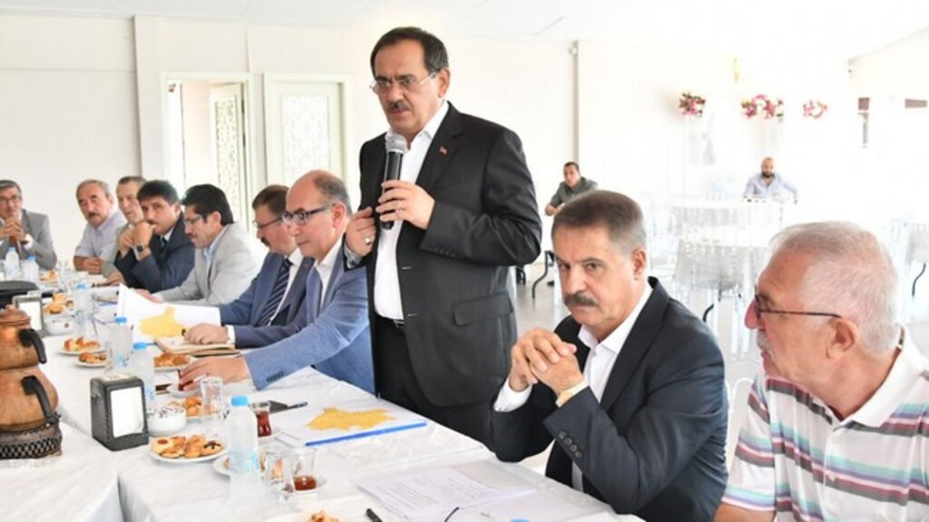 Başkan Mustafa Demir, ‘Halkımıza Borcumuz Var’!