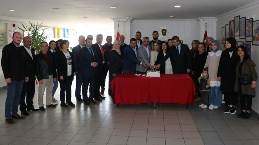 Başkan Aksu Öğretmenler Gününü Kutladı!