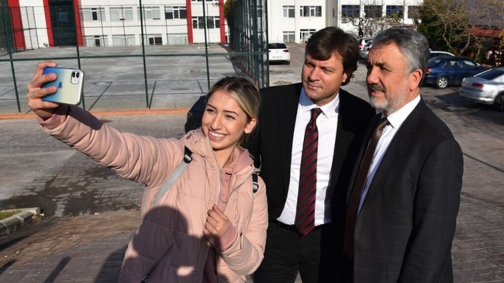 Ertuğrul Sağlam’dan OMÜ’ye Ziyaret!
