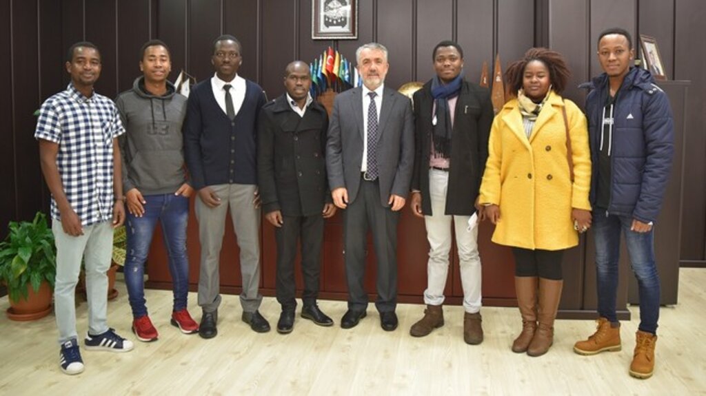 Afrikalı Öğrenciler Rektör Bilgiç İle Görüştü!