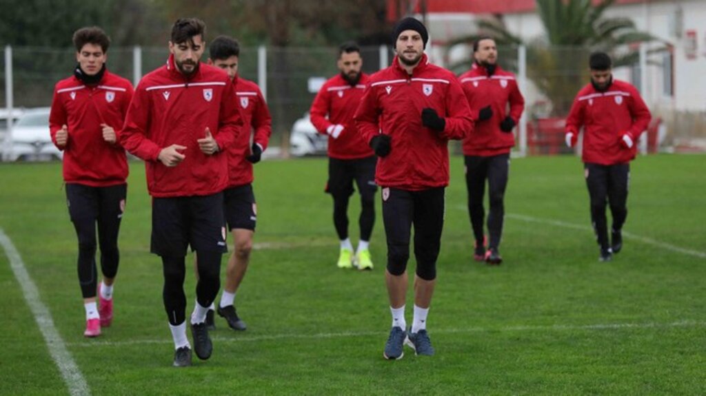 Samsunspor’da Önce Antrenman Sonra Kabir Ziyareti!
