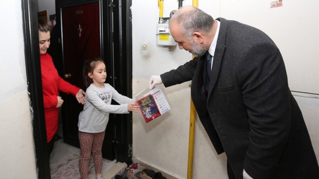 Canik Belediyesi’nden 'Evde Kal Kitabını Al' Kampanyası!