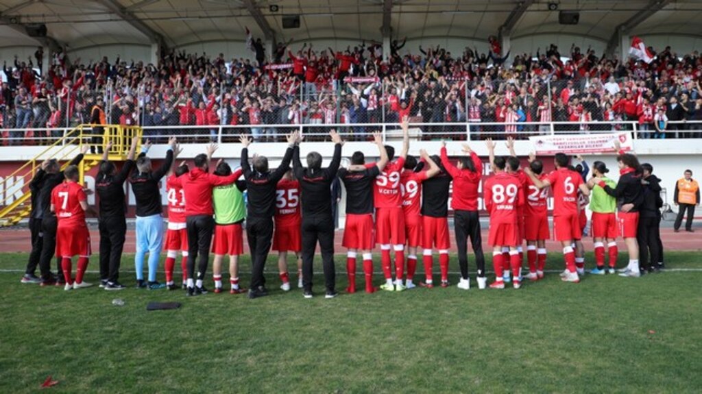 Samsunspor, Zorlu Virajı 3 Puanla Geçti!