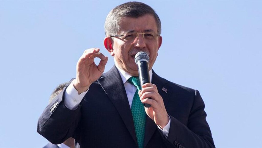 Ahmet Davutoğlu'ndan koronavirüs uyarısı