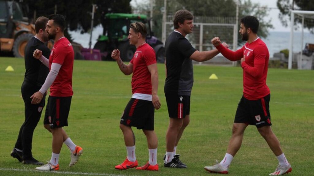 Samsunspor Bir Kez Daha Sahaya İndi!