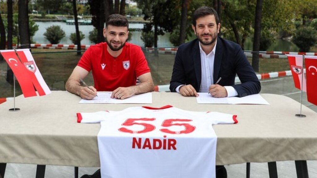 Samsunspor’un Yeni Transferi Antrenmana Çıktı!