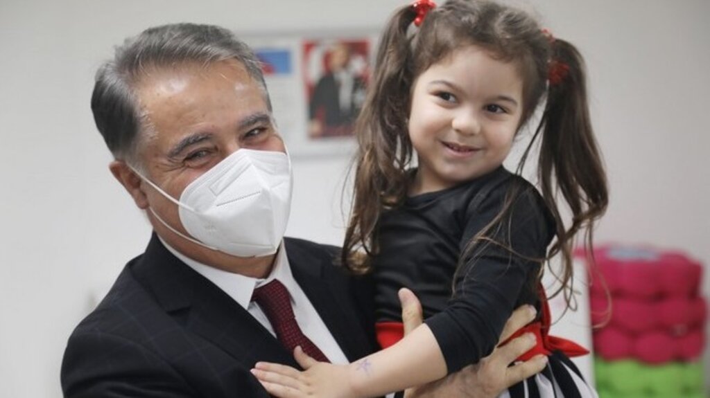 AtaÇocuklu Miniklerin İlk Karnesi Başkan Cemil Deveci’den!