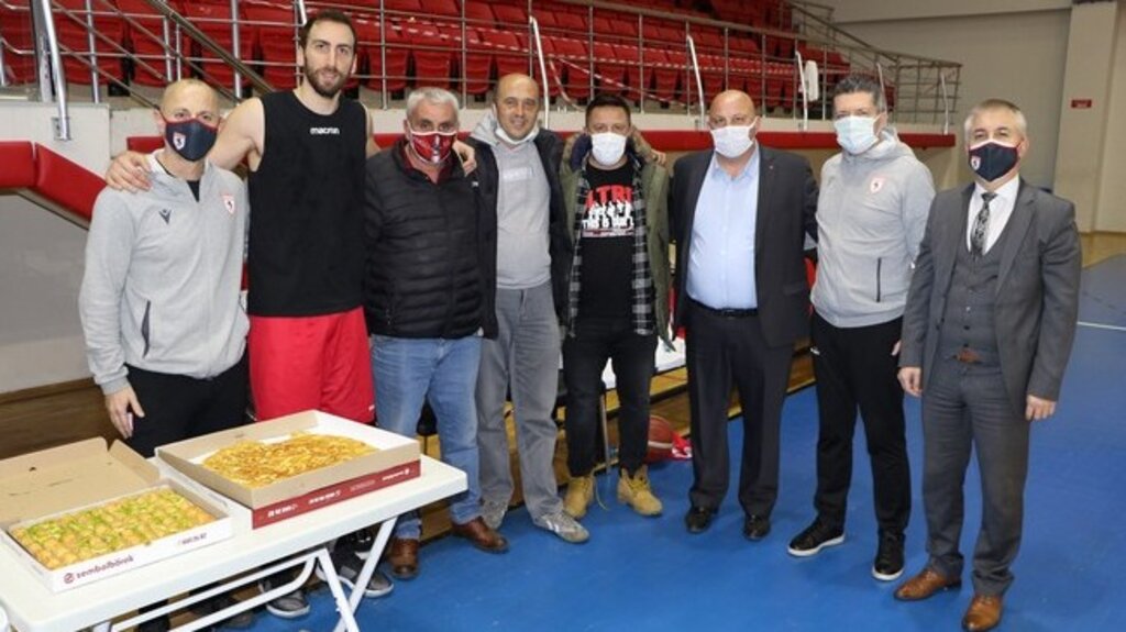 Samsunspor Basketbola Tatlı Destek!