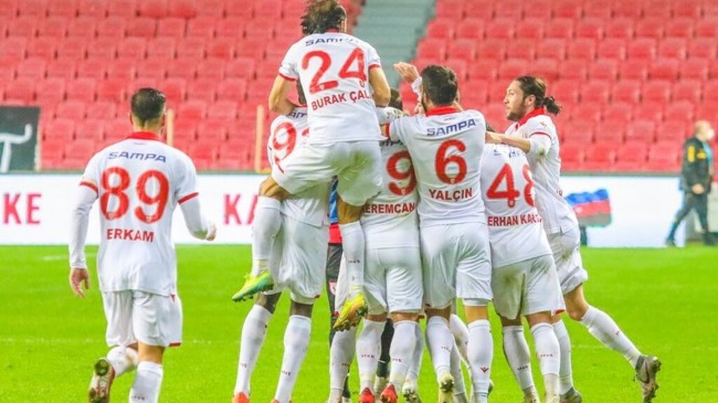 Samsunspor’da Futbolculara Af Geldi!