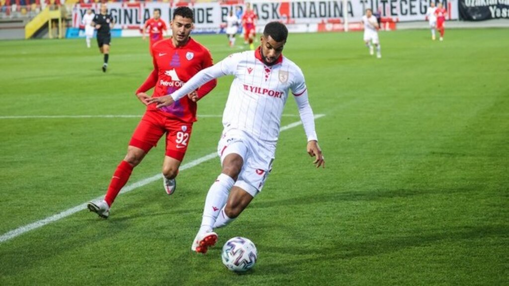 9 Kişi Kalan Samsunspor İzmir'de Yenilmedi!