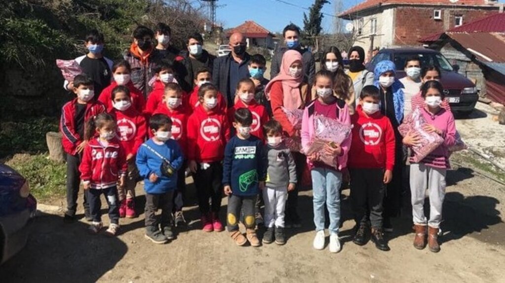 Minikler Üşümesin Projesinde Yeni Durak Fatma Çavuş’un Torunları!