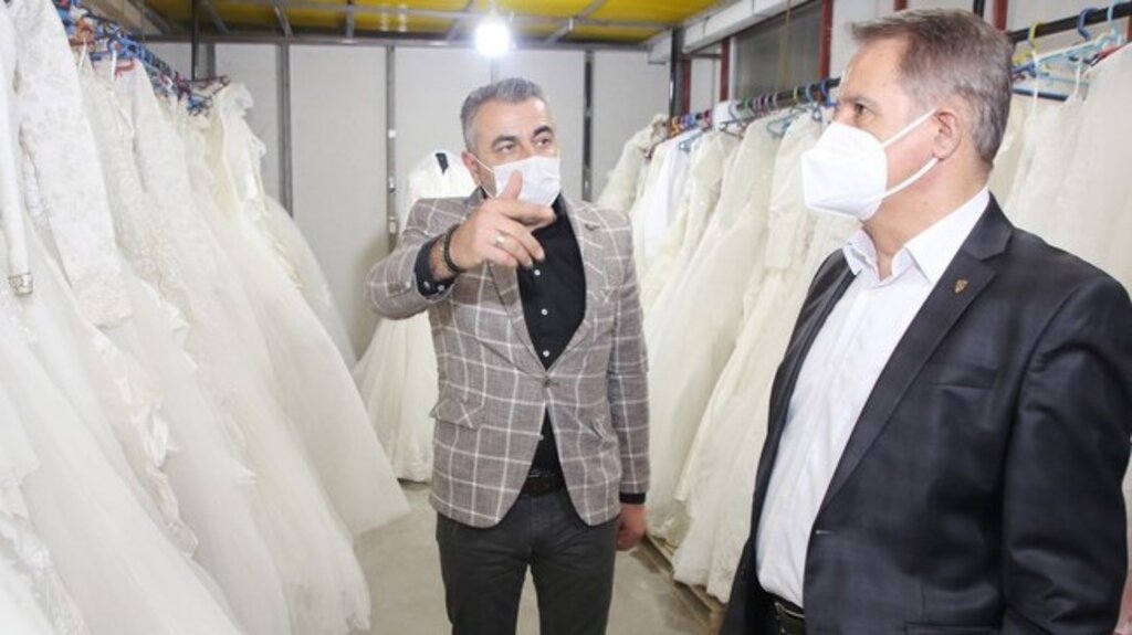 Samsun’da İhtiyaç Sahiplerine Gelinlik Ve Damatlık Hizmeti!