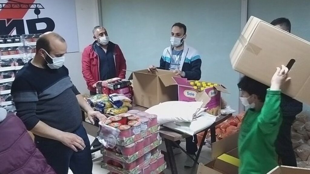 Atakum'un Altın Çocukları 1555 Aileye Erzak Ulaştırdı!