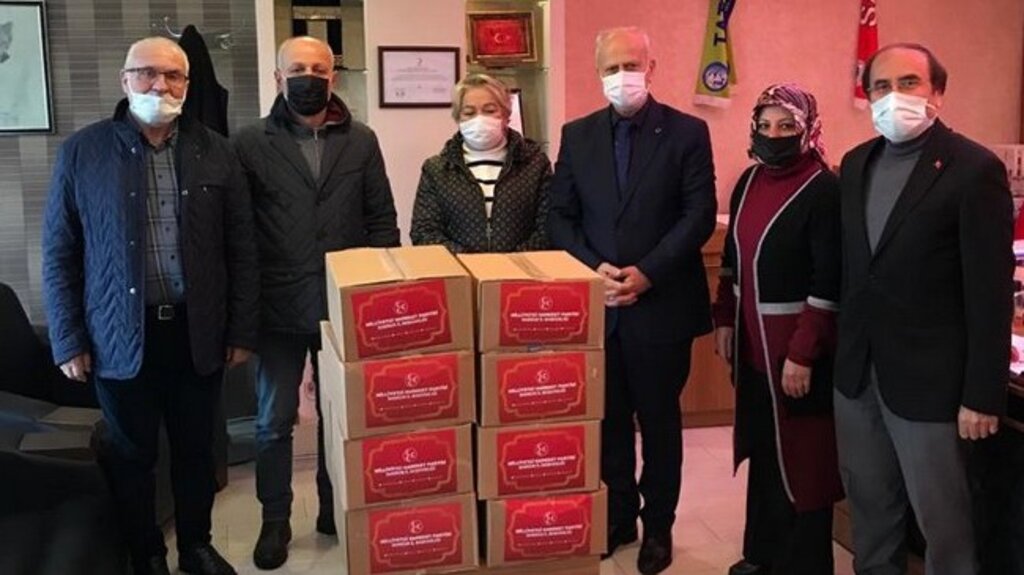 MHP'den İhtiyaç Sahiplerine Ramazan Kolisi!