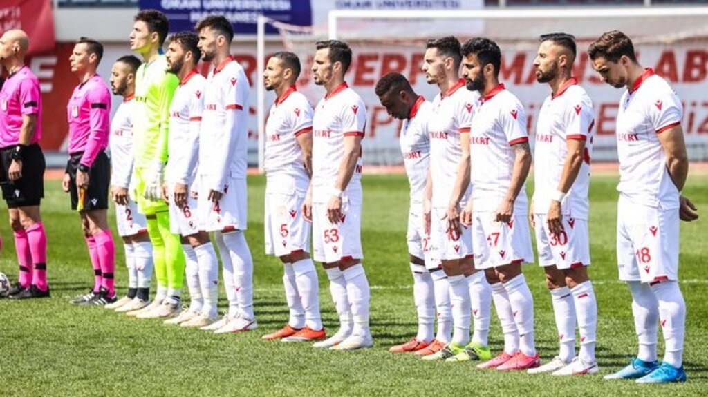 Samsunspor 10 Kişiyle Üç Puanı Aldı!
