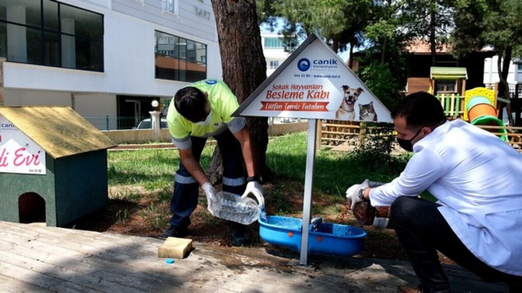 Canik Belediyesi, Candostlarını Tatilde De Unutmadı!