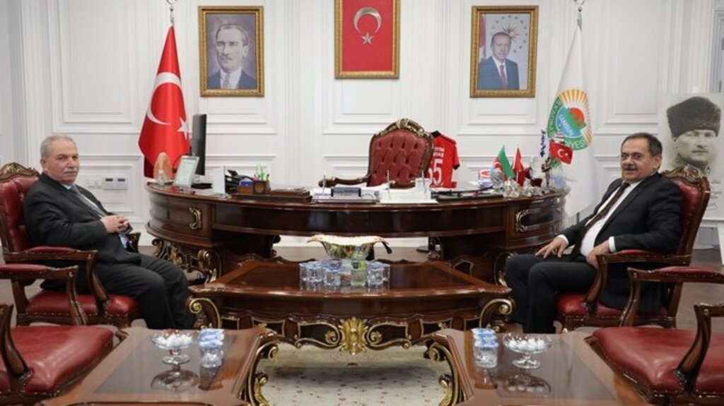 Büyükşehir Başkanı Mustafa Demir’den Başkan Demirtaş’a Nezaket Ziyareti!