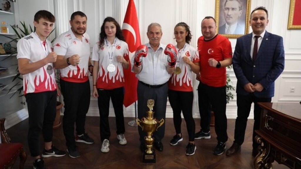 4 Bin 300 Sporcunun Katılım Sağladığı Turnuvada İlkadım Rüzgârı Esti!