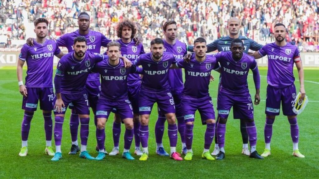 Samsunspor'un Evindeki İlk Yenilgisi Ağır Oldu!