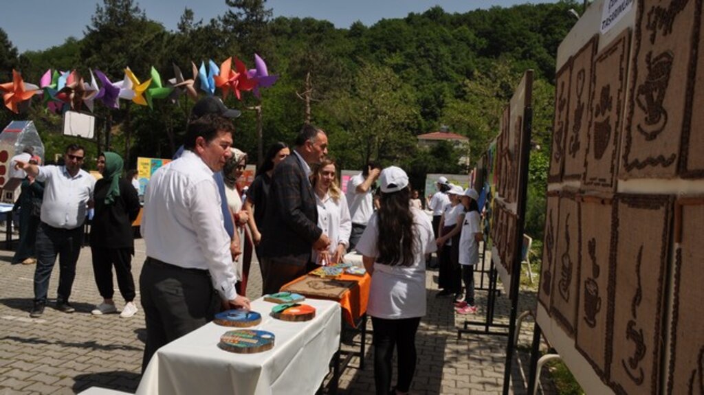 4006 Tübitak Bilim Fuarı Salıpazarı’nda Açıldı!