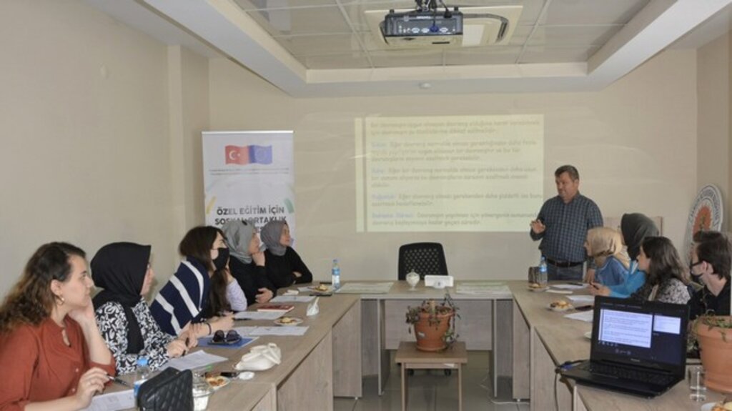 Samsun’da Evde Özel Eğitim Gönüllülerinin Kursu Başladı!